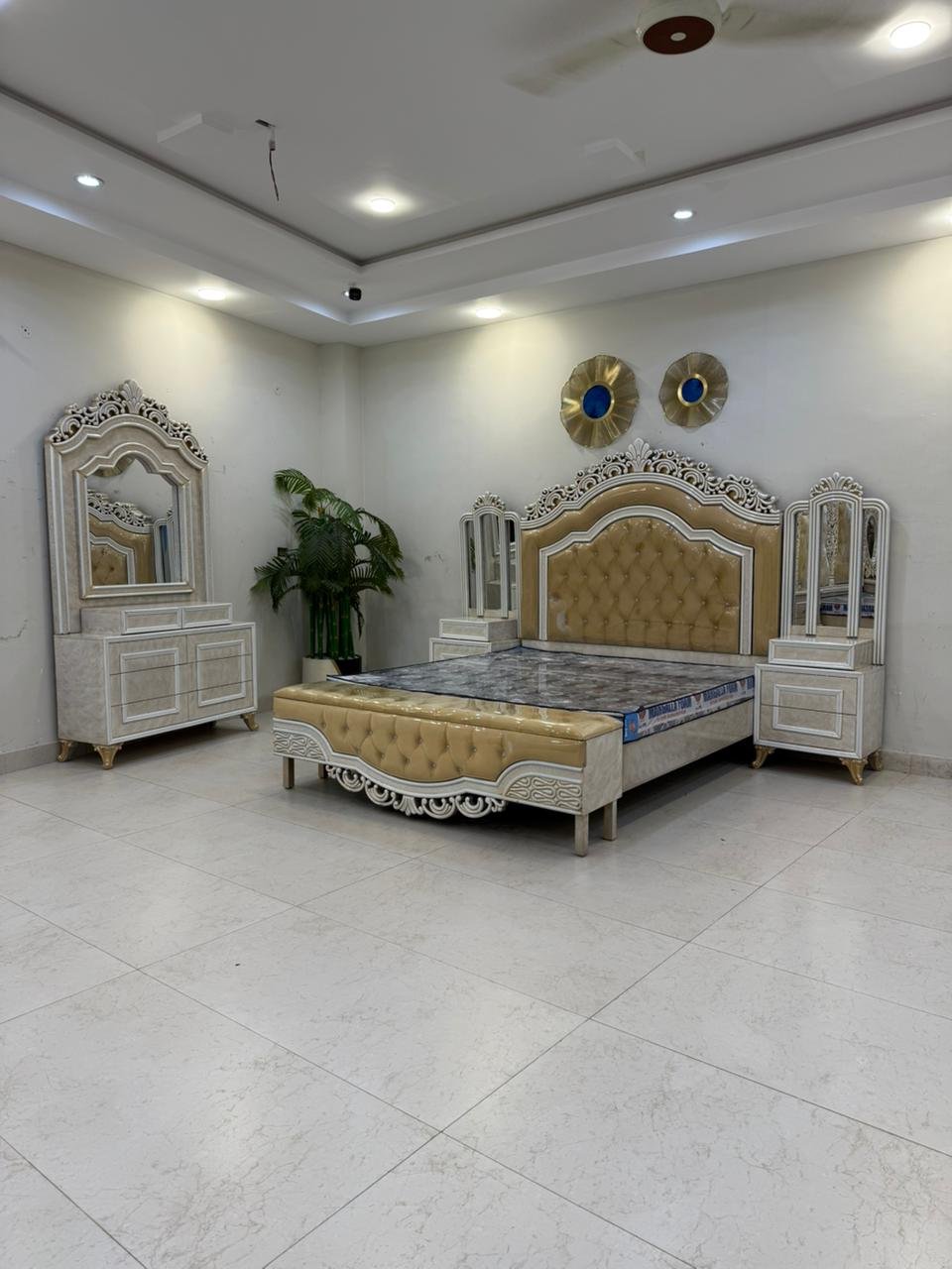 WhatsApp Image 2025-10-31 at 16.37.04_0a26adad Naqsh-e-Shahi - Image 1